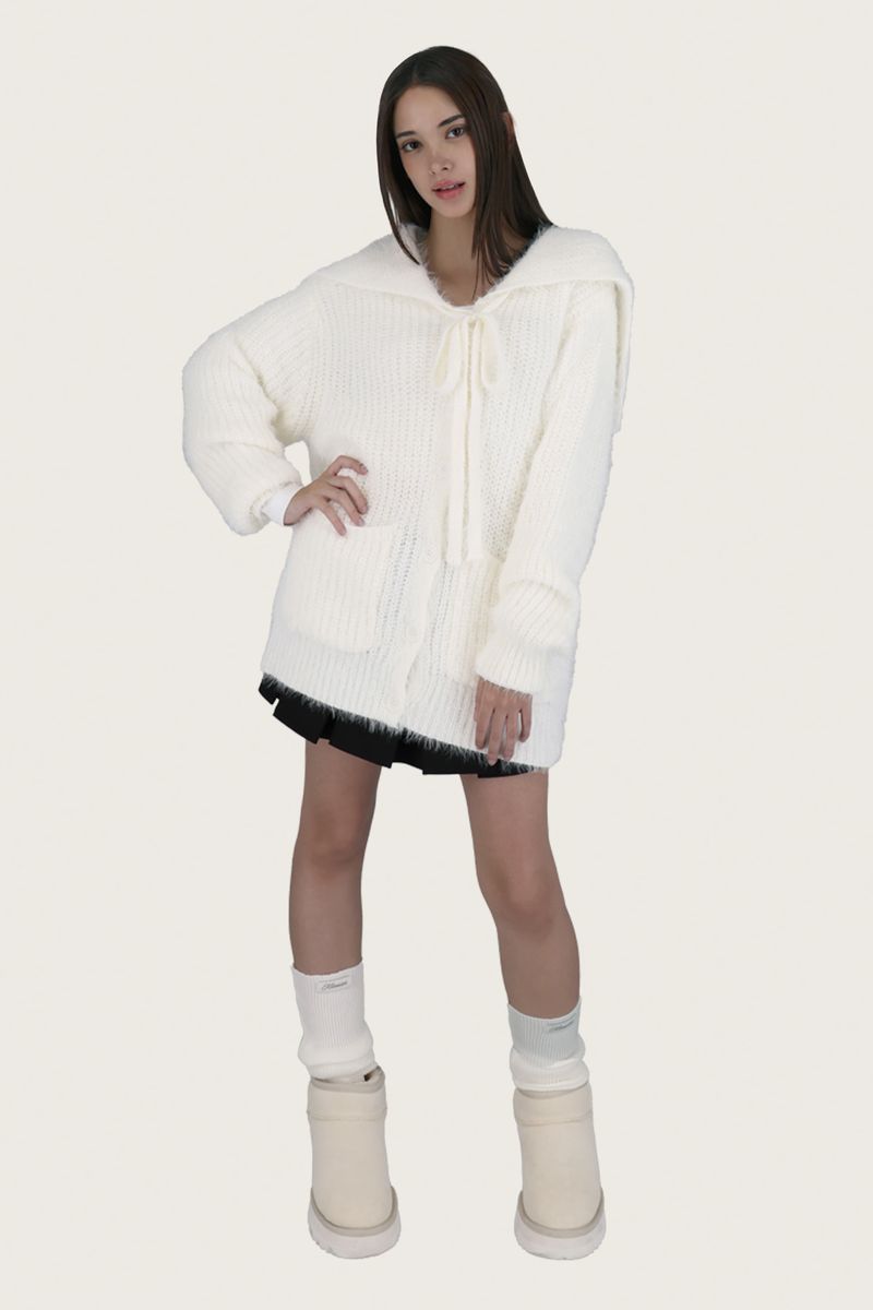 Kleesier（クリーシーア）の「Sorbet fluffy halterneck knit（Tops）」