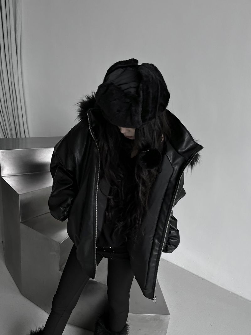 overfit fur hood leather jacket