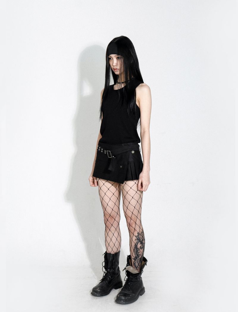 JUNK PARK（ジュンパーク）の「Eyelet point sleeveless (black) [unisex]（Tops）」