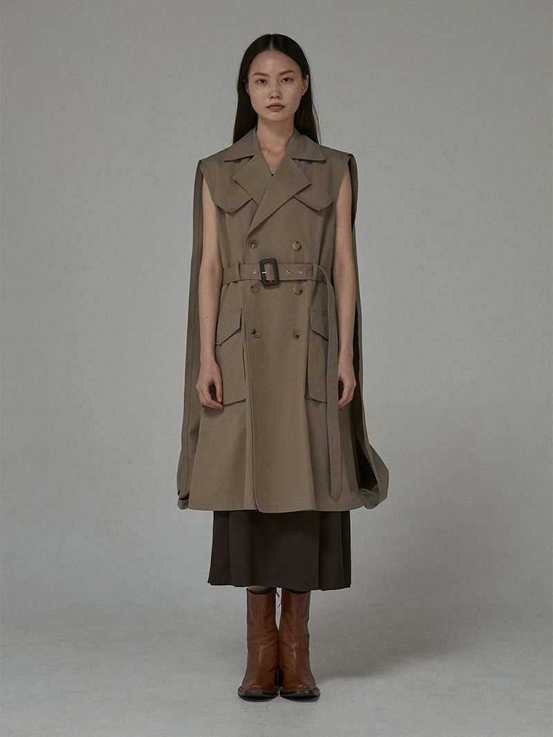 LO AXUAL（ロエクシュアル）の「CAPE TRENCH LONG VEST（Jackets/Outerwear）」