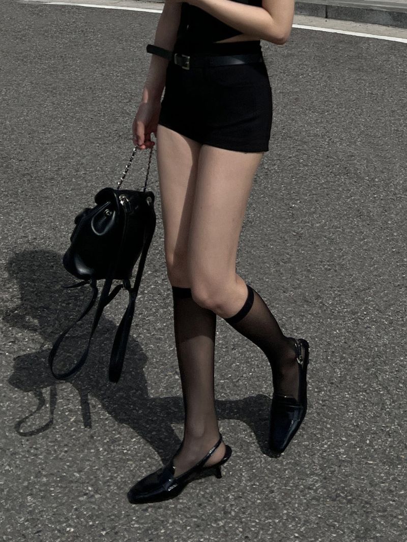 Black Enamel Semi Square Geek Chic Slingback (Black)