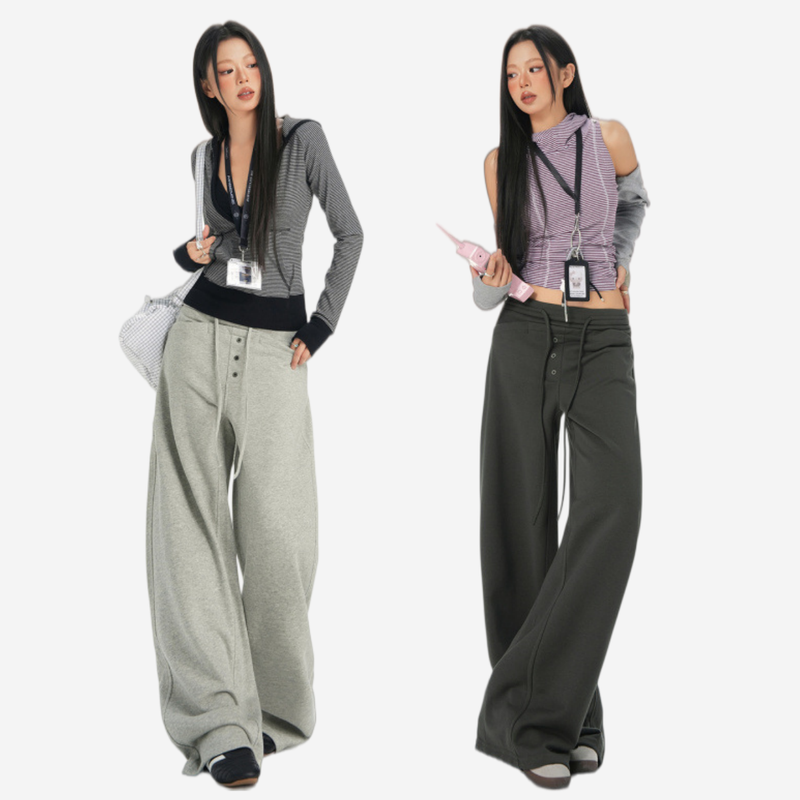 La mode MAQI（ラ モード マキ）の「アメリカン レタリング ワイドスウェットパンツ（パンツ）」