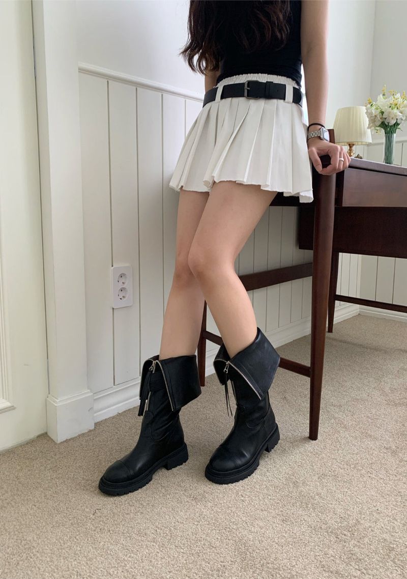 Zipper boots