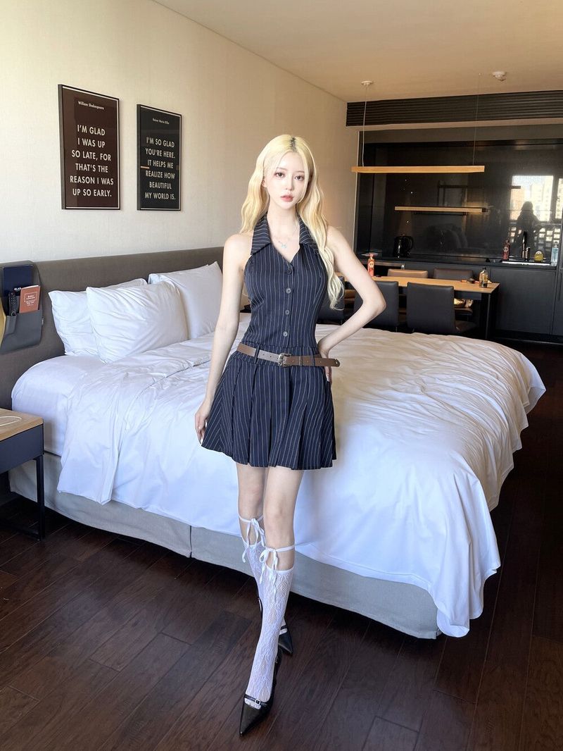 1280. Stripe halter low belt pleats mini ops