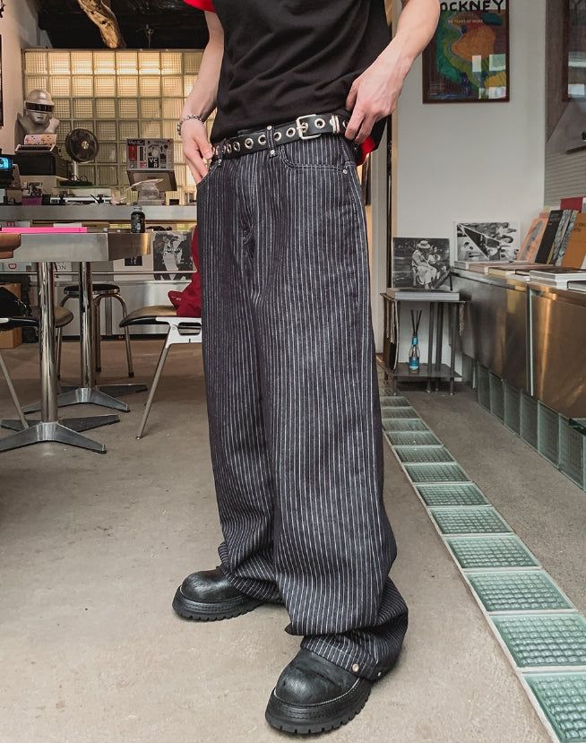 Pin stripe rivet wide denim