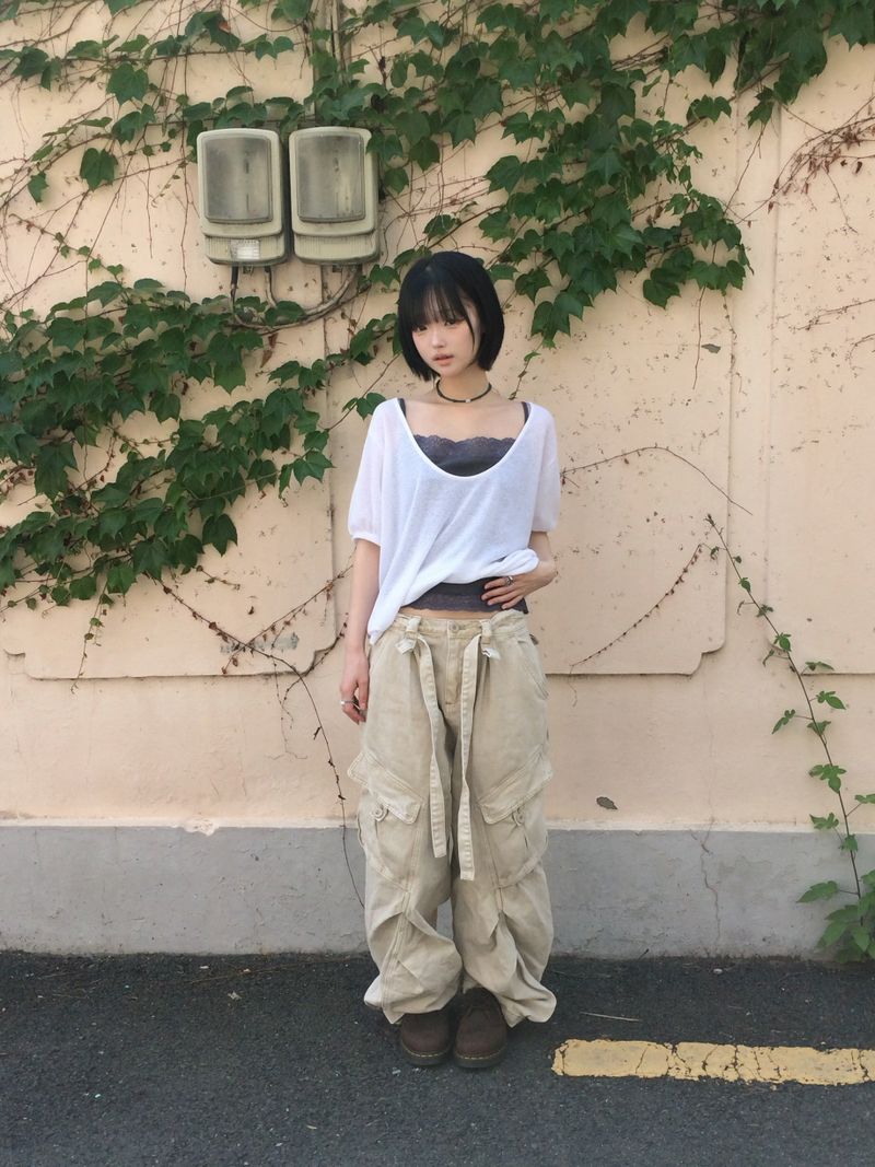 Pocket cargo strap pants