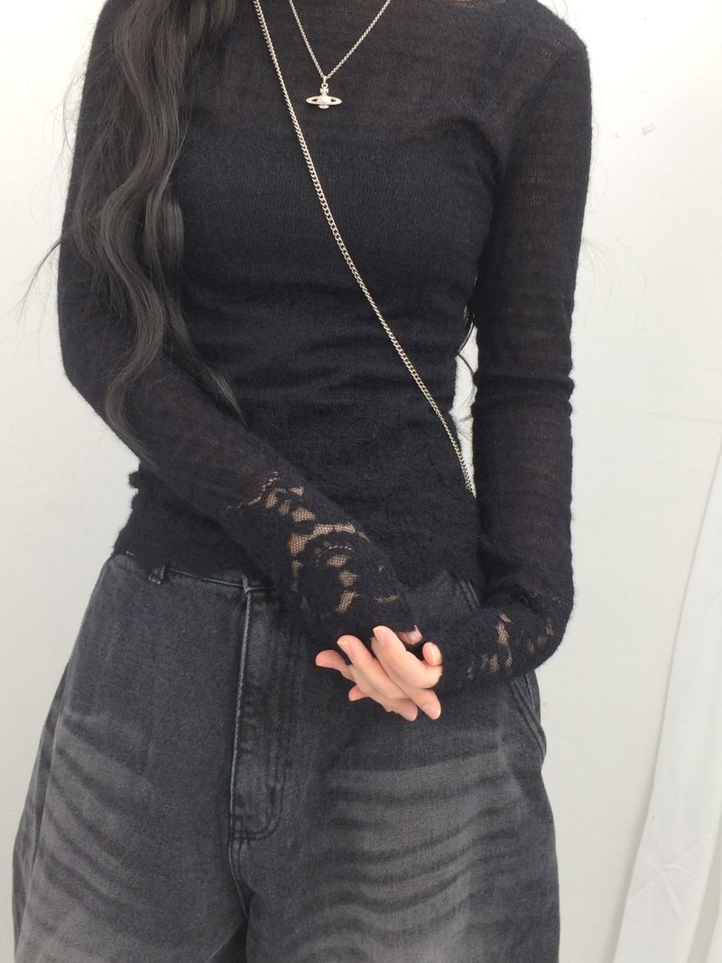 Flower Lace Slim Knit Top