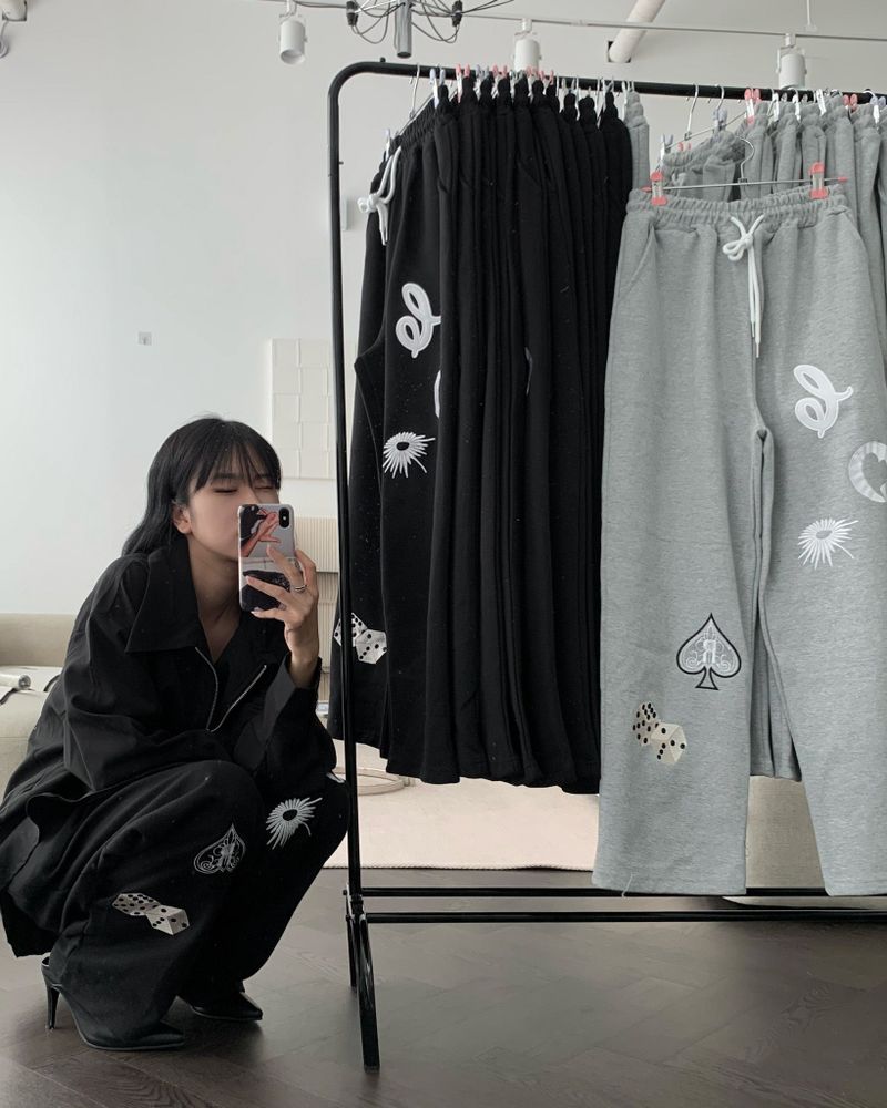 Alice in woderland sweat pants (Unisex)