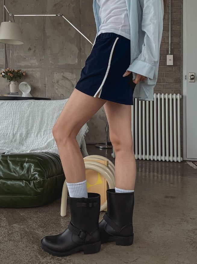 Kaya Slit Color Matching Nylon Shorts