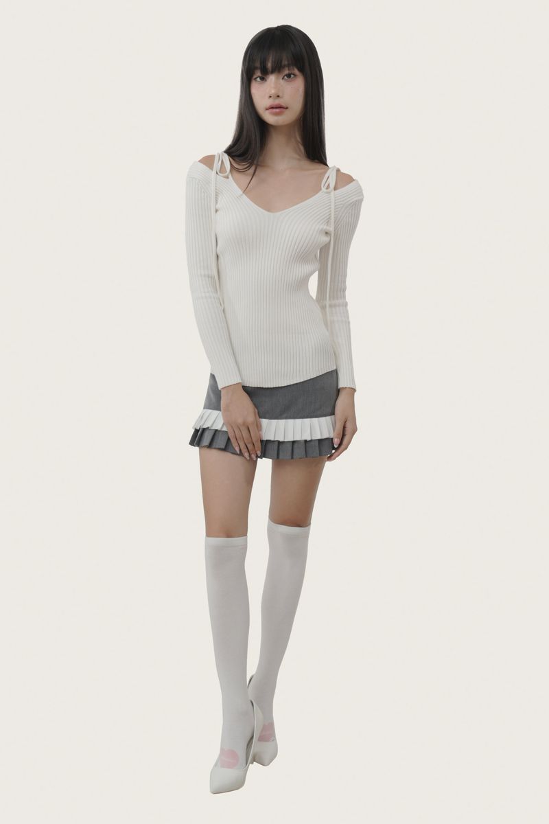 Kleesier（クリーシーア）の「Éclair ribbon knit, White（Tops）」