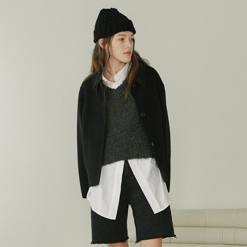 TMO BY 13MONTH(ティーエムオーバイサーティーンマンス)の「HANDMADE CROPPED JACKET (BLACK)(Tops)」