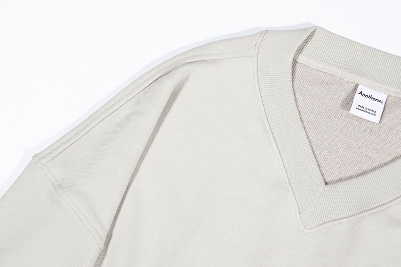 V-NECK CROP SWEATSHIR (Ivory)