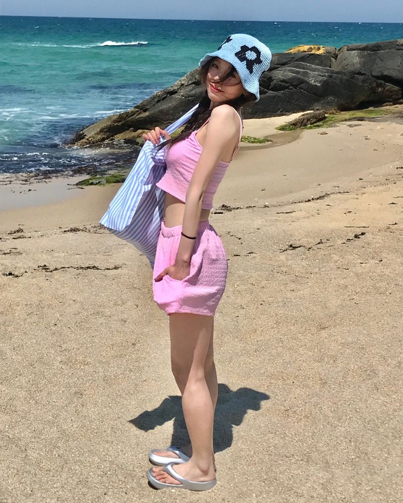 Raya bikini