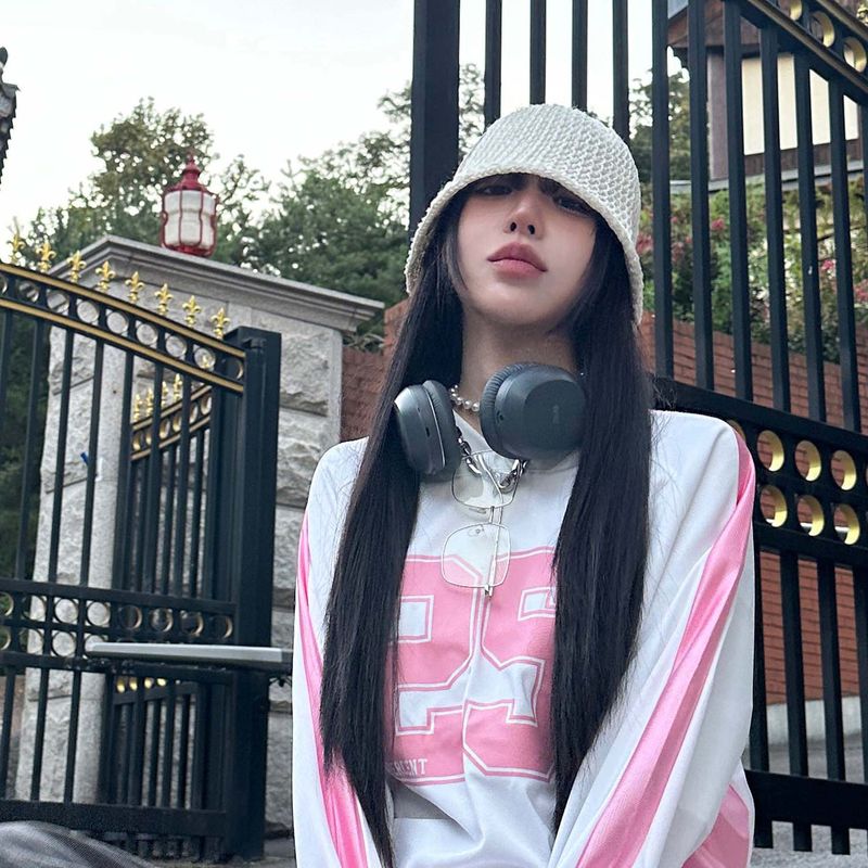 Over size long logo knit bucket hat_cold white