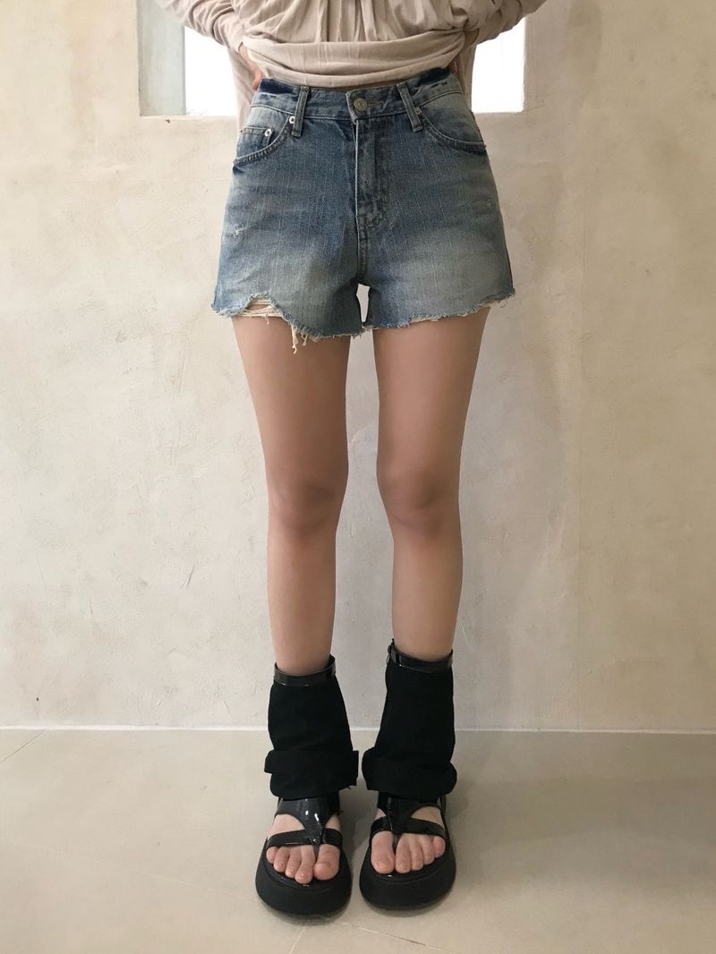 Like Back Pocket Denim Shorts(Denim)