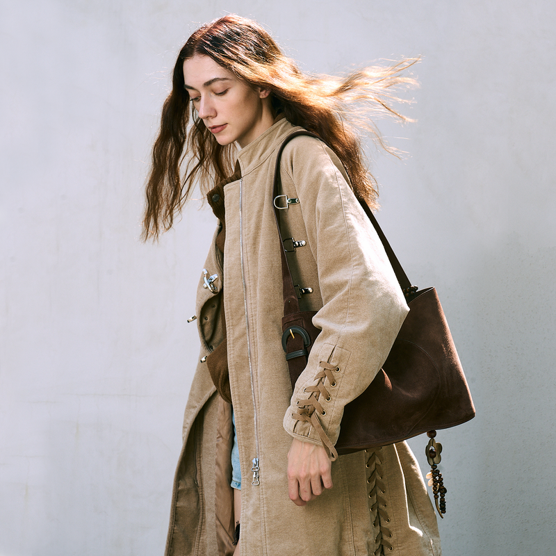 Curve Bucket Bag