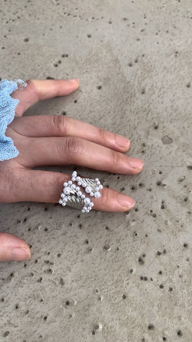 Pearl point open ring