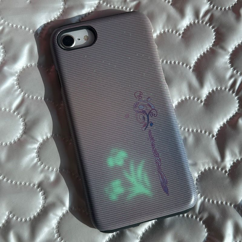 [tough] glow-in-the-dark