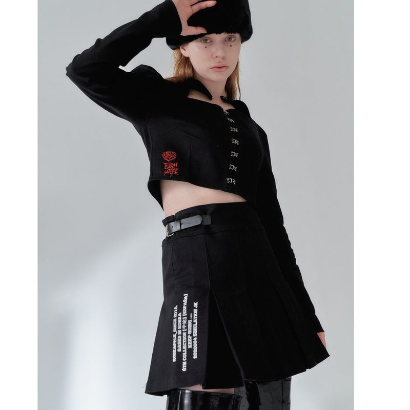 203-BUCKLE PLEATS SKIRT