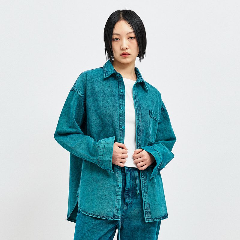 C Wear by the Genius(シーウェア バイザジーニアス)の「OVERSIZED SOJU DENIM SHIRT(Tops)」