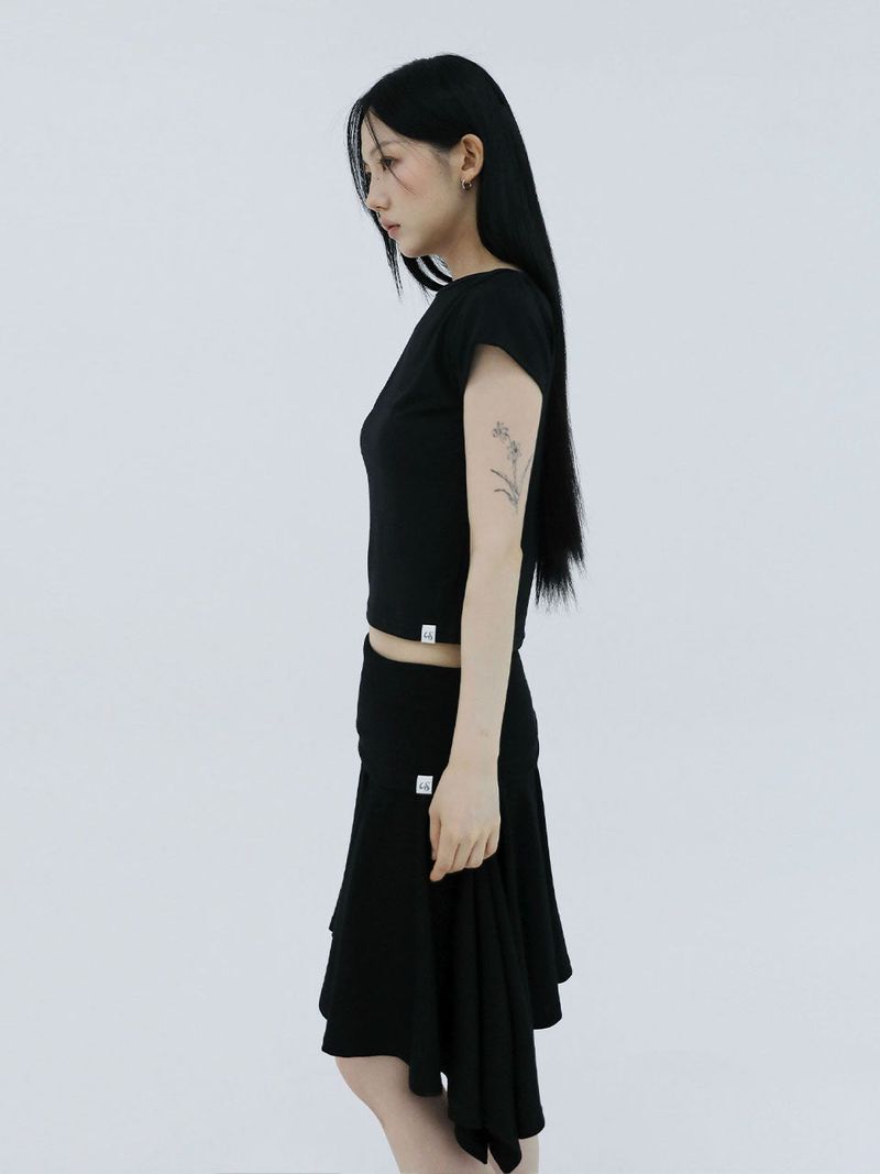 SOFT CONTRAST FLARE SKIRT(BLACK)