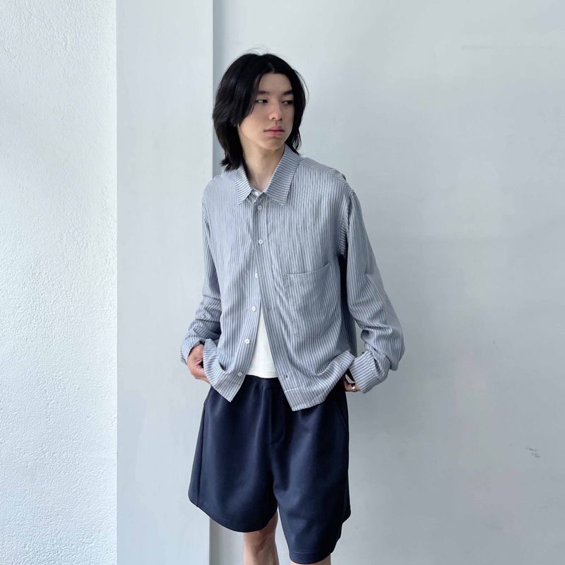 Sharp Silhouette Striped Wide Shirt