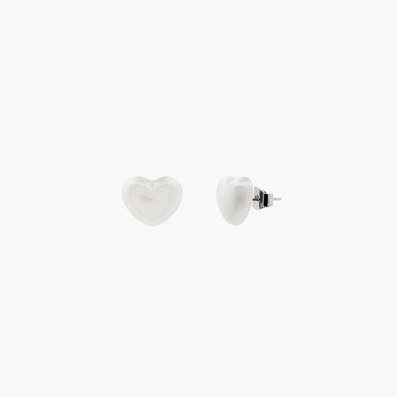 HAWHA（ハワ）の「ボールドハートピアス (Silver 925)（アクセサリー）」