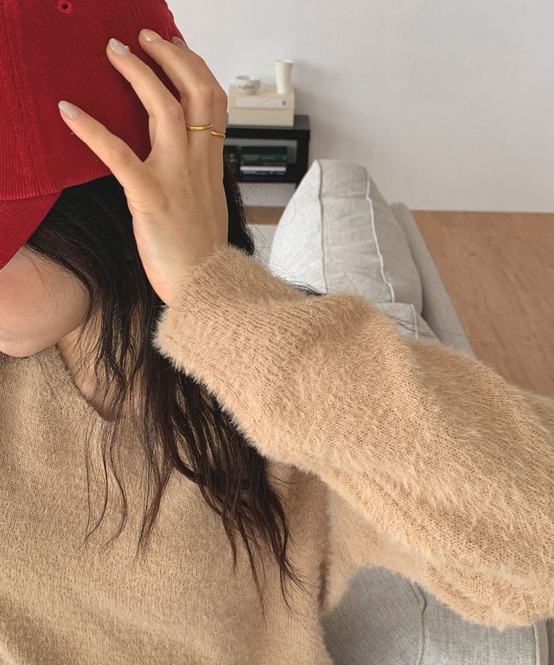 Soft Angora V-neck knitwear