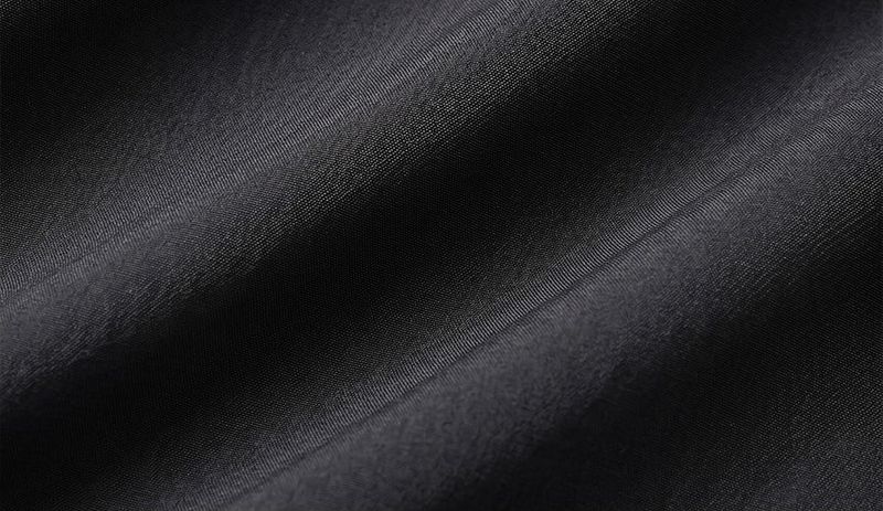 Nylon Stretch Double-Pleat Shorts Black