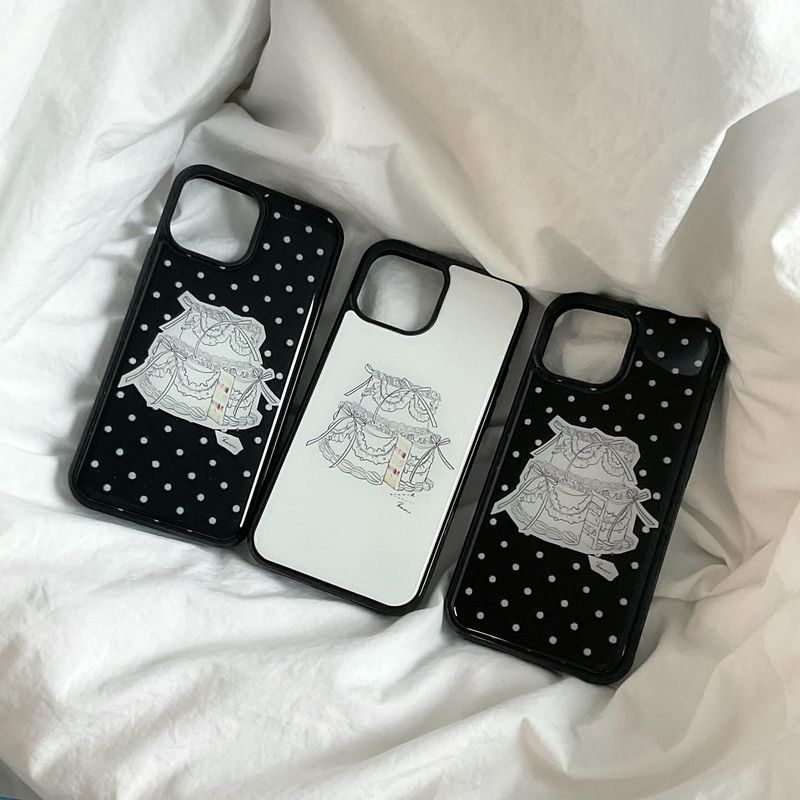 Fake cake case (Dot v.white cake)
