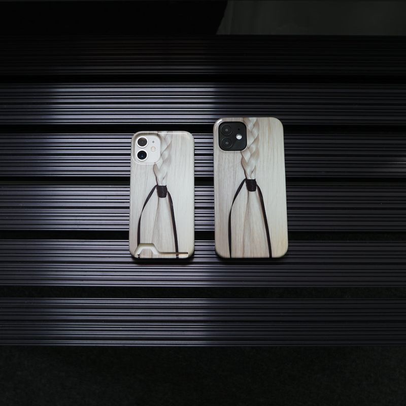 [MADE] blond glossy hard phone case (black)