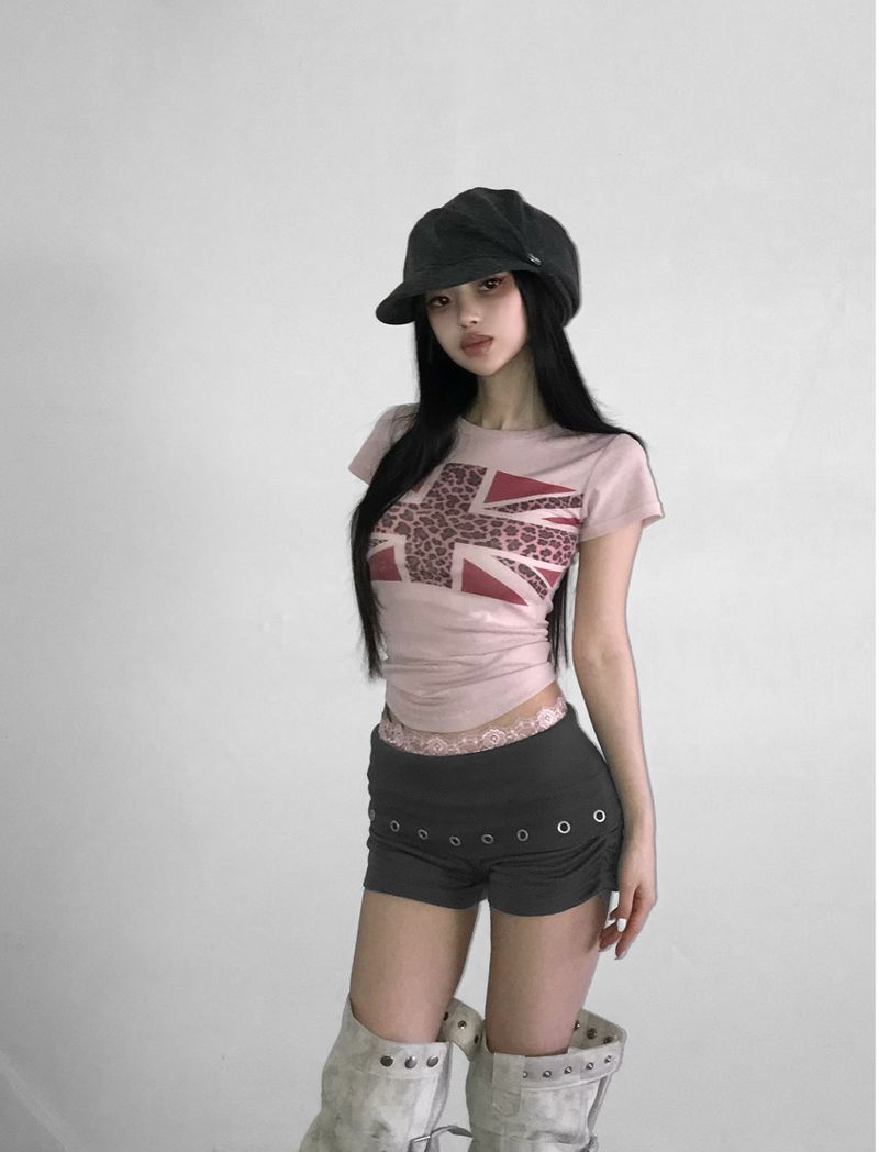 THEAIRTOWN（ザエアータウン）の「レオギャルTシャツ(4 color) （トップス）」