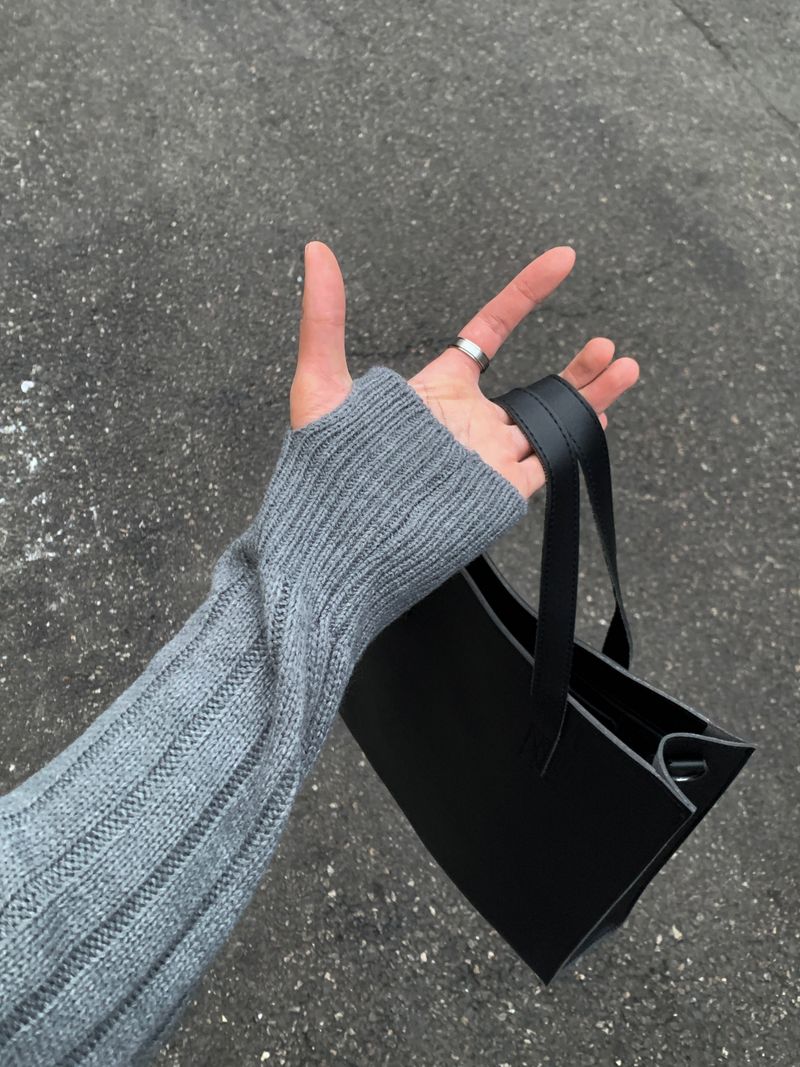 Modern Two-Way Todbag (Black)