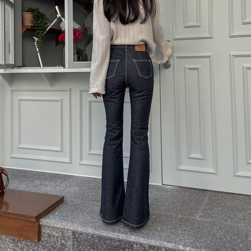MAYMAY（メイメイ）の「NON-FADE DENIM BOOTCUT PANTS（Pants）」