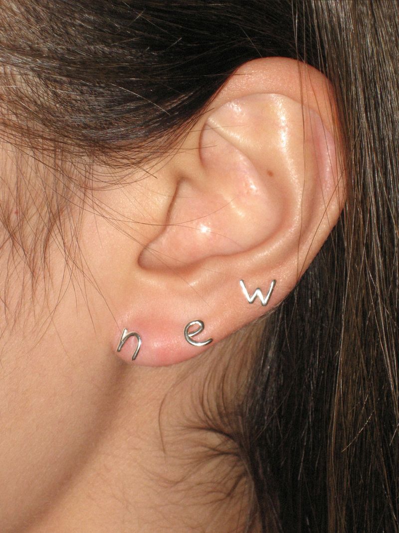 [Silver ver.] Initial doodle piercing