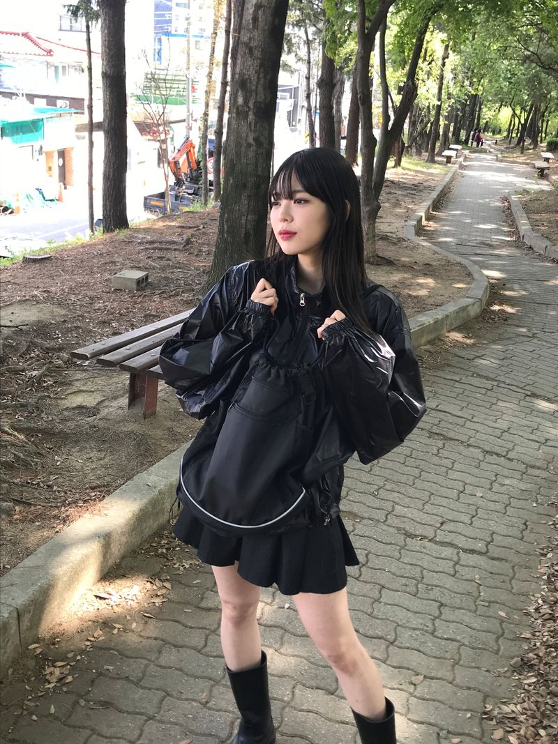 lustrous windbreaker jacket