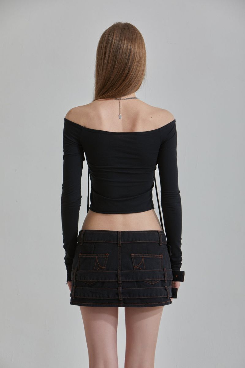 OUT SQUARE T-SHIRT