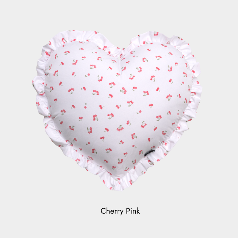 Heart Frill Dust-Free Cushions