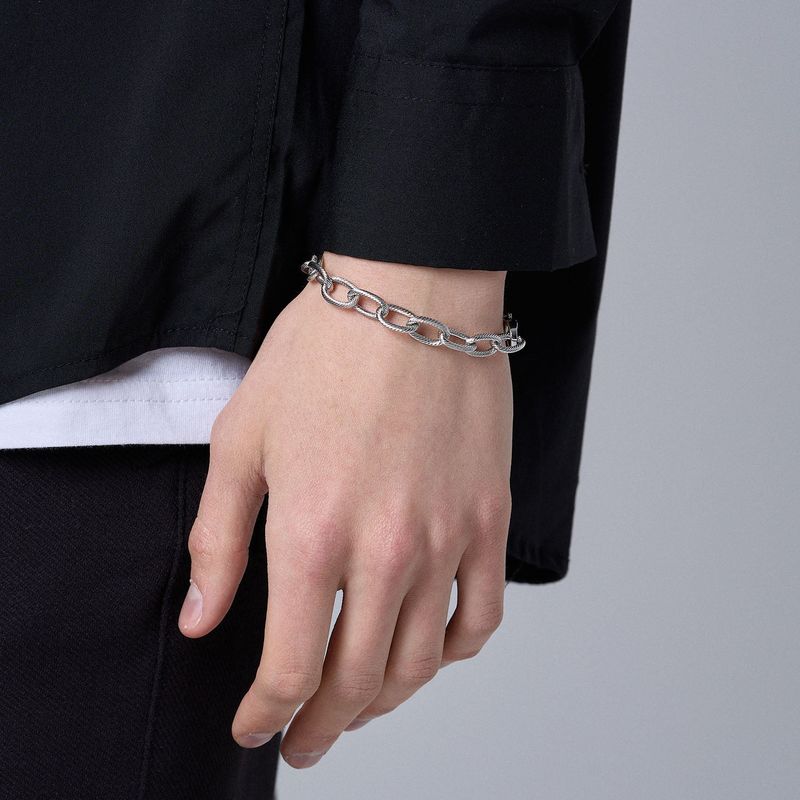 HAWHA(ハワ)の「BOLD SPARKLE CHAIN BRACELET(Accessories)」