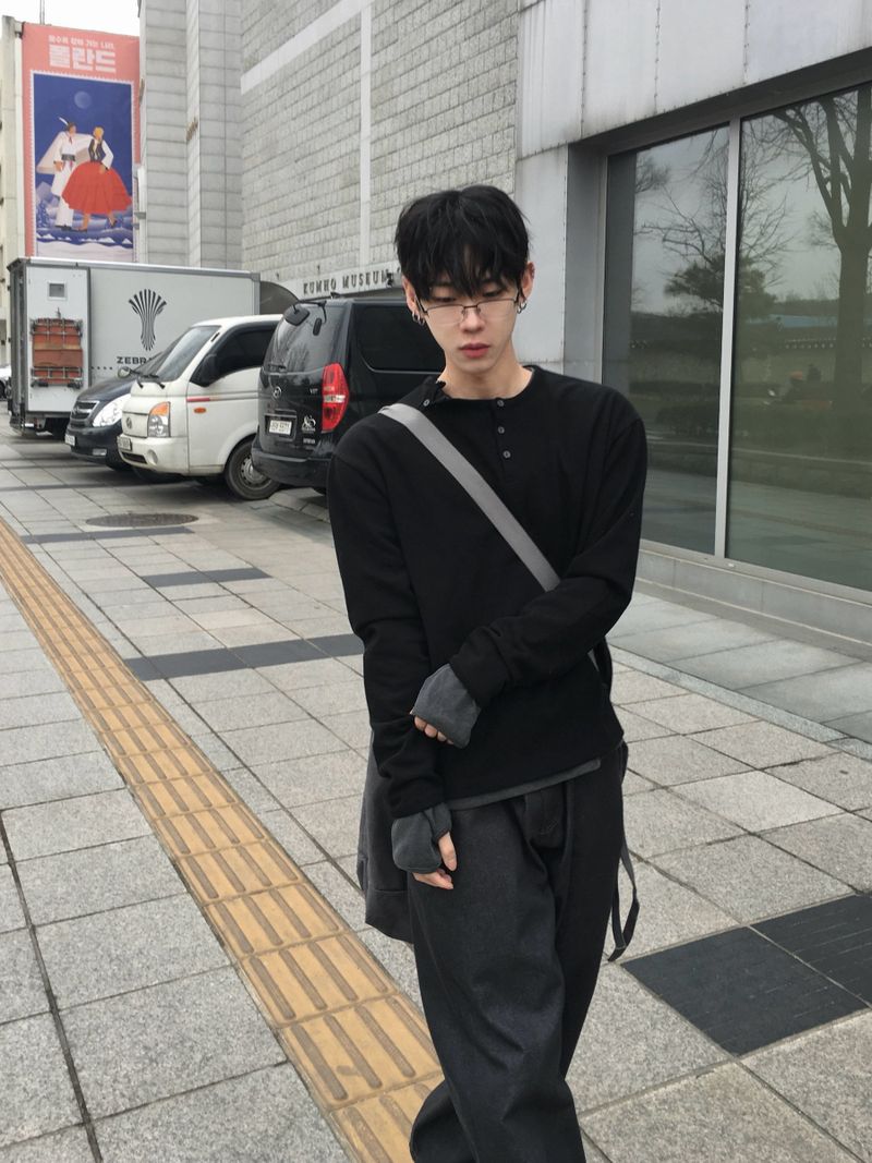 DISCERNMENT（ディサーンメント）の「Ber double henley neck long sleeve 3C（Tops）」
