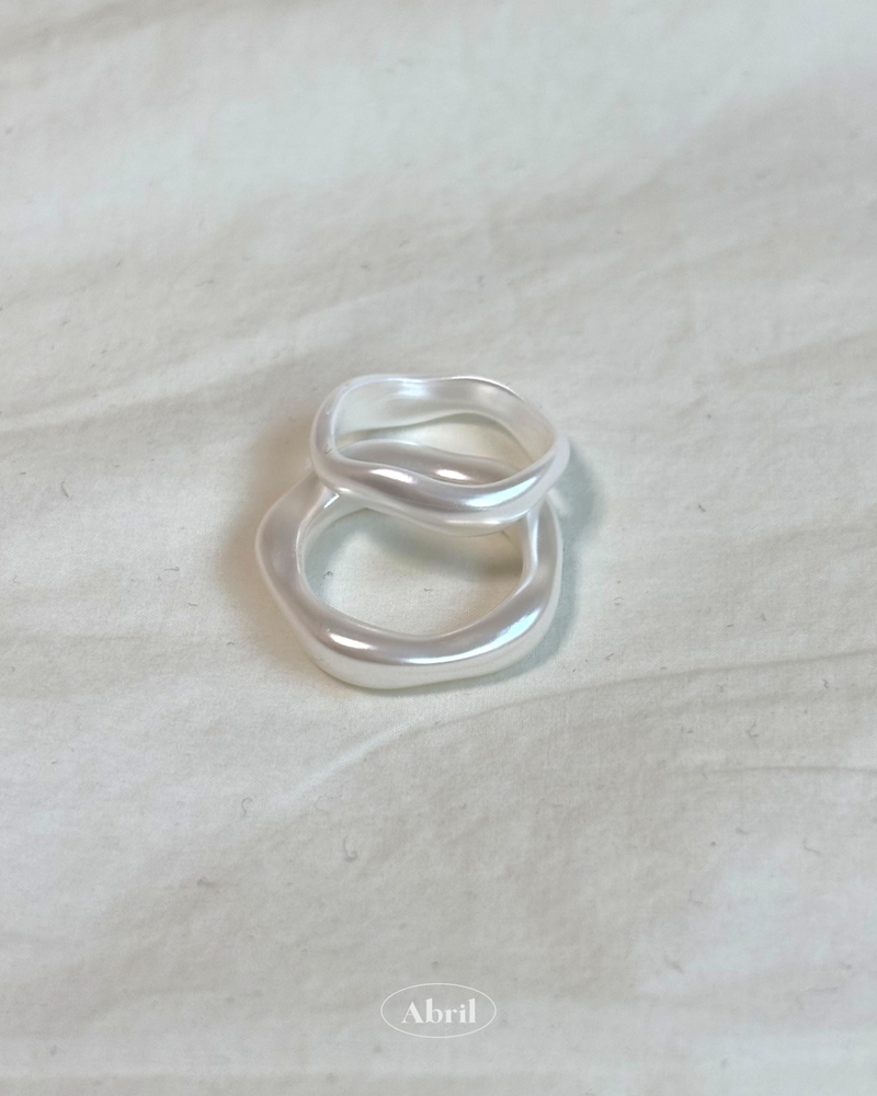 Abril(アブリル)の「ウェーブパールリングセット (2 piece)(アクセサリー)」