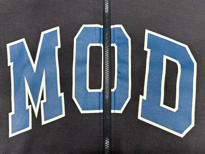 Colin Lettering Hood Zip-Up