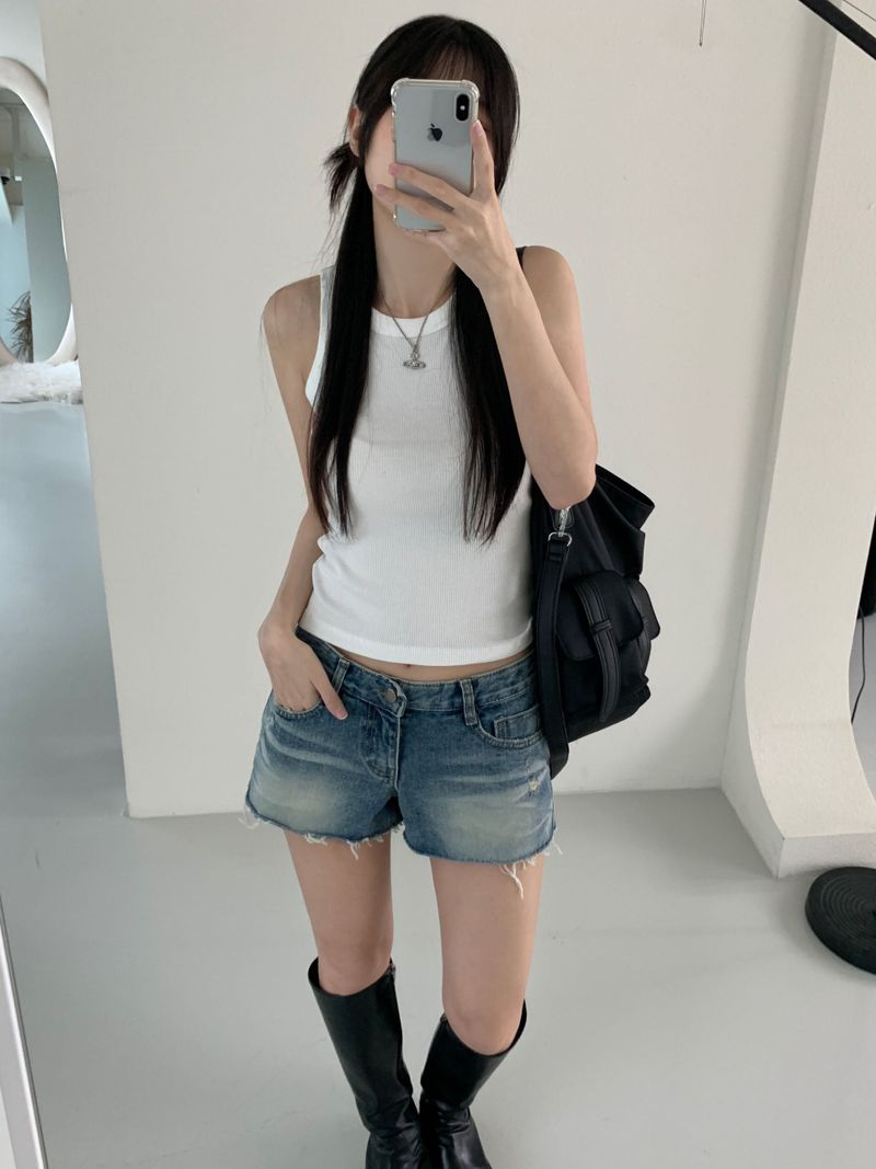 Kitten（キッテン）の「ソルトリブスリーブレス（Tops）」