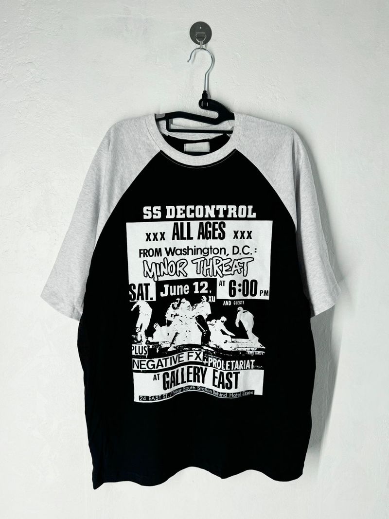 Lettering raglan short sleeve T 3C