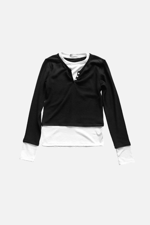 EEUN（イウン）の「Angora button layered tee（Tops）」