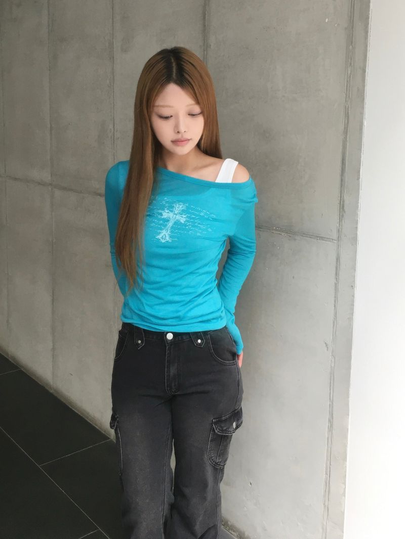 Saint Cross Lettering Long-Sleeve (4C)
