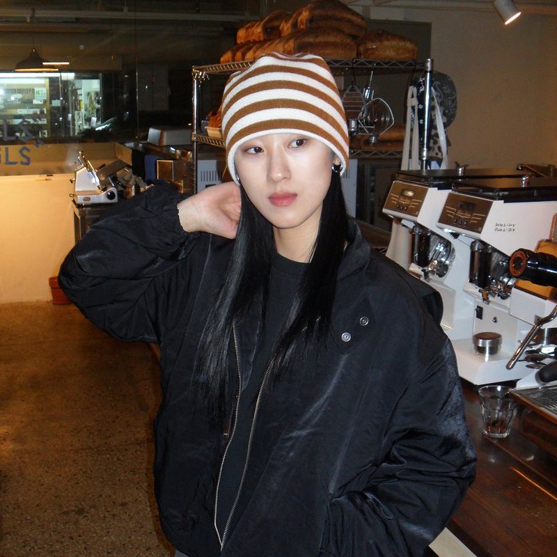 Striped knit beanie / Camel