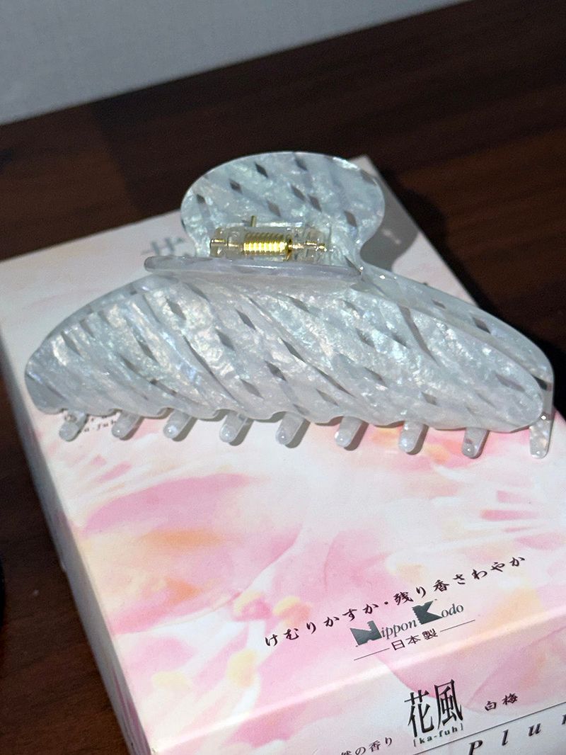 White glitter hair clip`