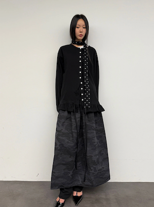 NATTY CARDIGAN IN BLACK (SCARF SET)