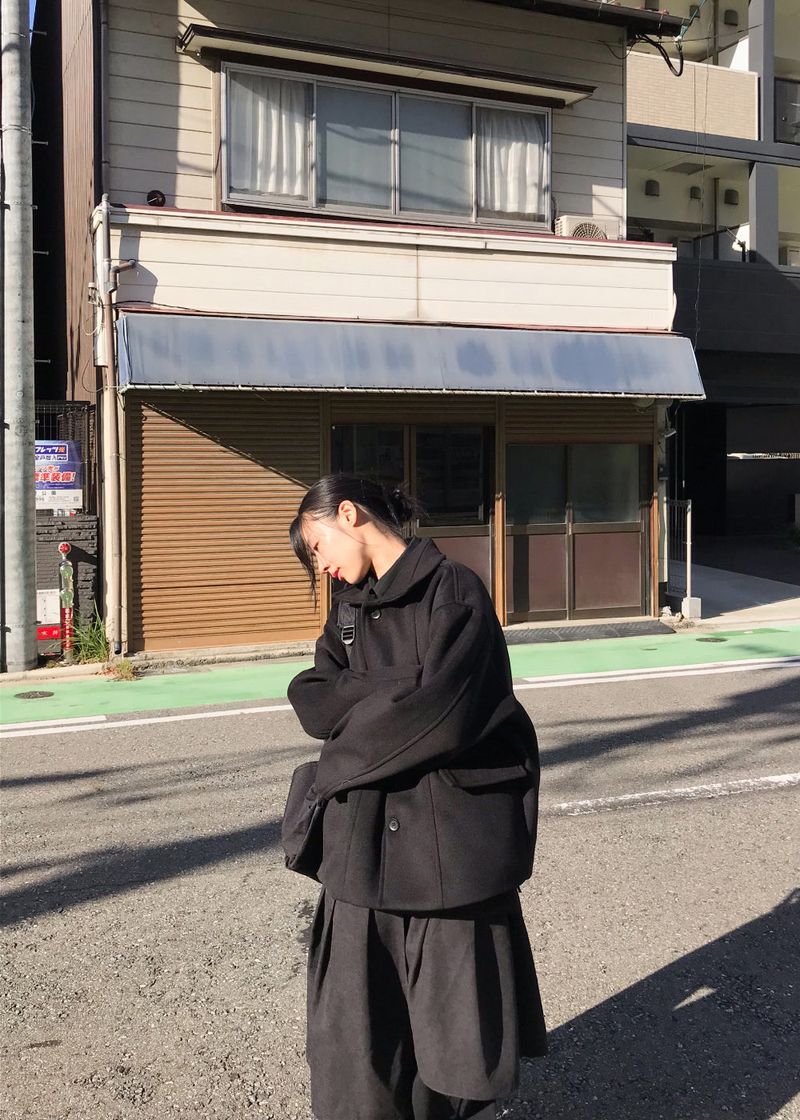  CLASSIC BUTTON SHORT COAT